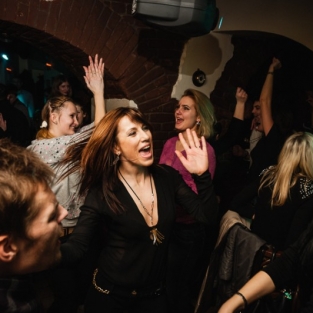 Girls attack party 23.02.2013
